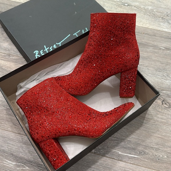 Betsy Johnson Cady Boot - Picture 5 of 14